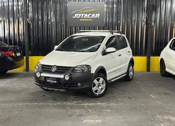 VOLKSWAGEN CROSSFOX 1.6 MI FLEX 8V 4P MANUAL VOLKSWAGEN CROSSFOX 1.6 MI FLEX 8V 4P MANUAL